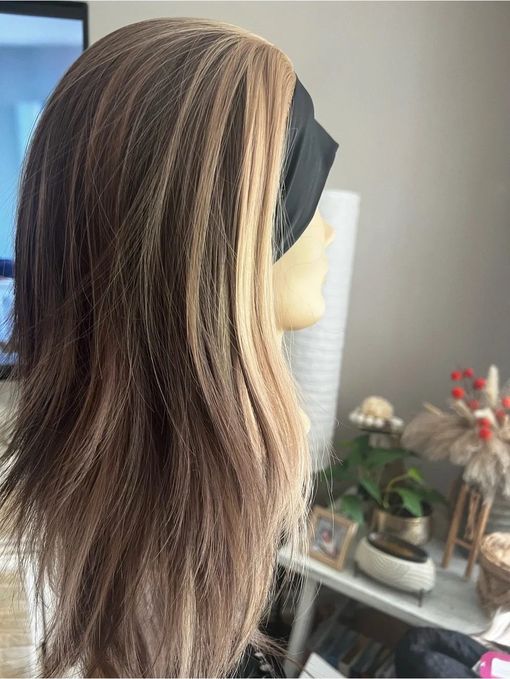 Clara headband wig in scandi brunette